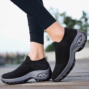 Non Slip Women Fashion Sneakers, Breathable Lightweigh size 6